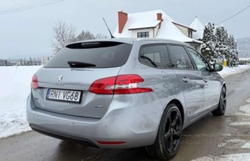 Peugeot 2016 Peugeot 308 Peugeot 308 PureTech 130 Stop amp Start Allure 1.2 Benzyna, zdjęcie 3
