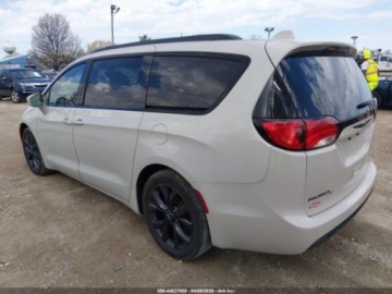 Chrysler Pacifica II 2020 Chrysler Pacifica Touring L Plus 2020 3.6 Benzyna 287KM, zdjęcie 2