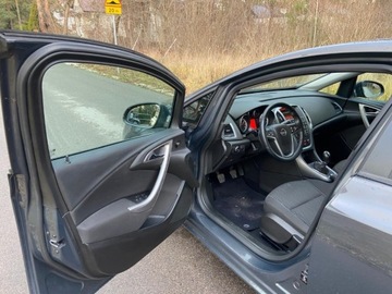 Opel Astra J GTC 1.4 Turbo ECOTEC 120KM 2014 Opel Astra Opel Astra 1.4T Tempomat Bez Korozji Drugi Komplet Kol 1.4, zdjęcie 33