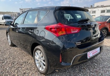 Toyota Auris I Hatchback 3d Facelifting 1.6 Valvematic 132KM 2013 Toyota Auris nawigacja, kamera cofania 1.6 Benzyna 132KM, zdjęcie 10