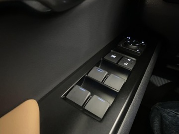 Lexus UX Crossover Facelifting 2.0 250h 184KM 2023 Lexus UX 250h GPF F Sport Design 2WD Lexus UX 250h, zdjęcie 18