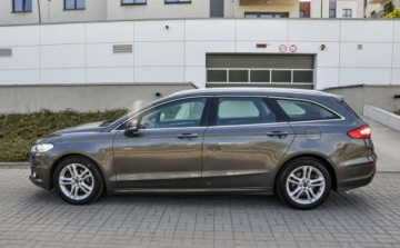 Ford Mondeo V Sedan 1.5 EcoBoost 160KM 2015 Ford Mondeo Bezwypadkowy 20152016 r. 1.5 Benzyna 160KM, zdjęcie 1