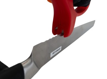 Универсальная ручная точилка для ножей и ножниц МЕТАЛ-ПЛАСТ красная.