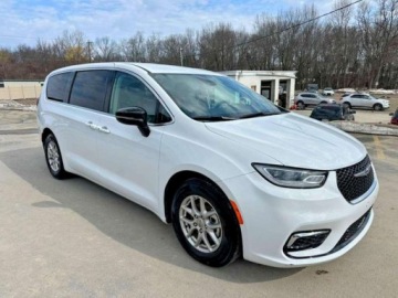 Chrysler Pacifica II 2024 Chrysler Pacifica Touring L 2024 3.6 Benzyna 287KM, zdjęcie 3