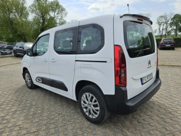 Citroen Berlingo III Osobowy M 1.2 PureTech 110KM 2021 Citroen Berlingo 1,2 benzyna 110KM nawigacja, zdjęcie 2