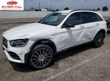 Mercedes GLC C254/X254 2022 Mercedes-Benz GLC 300 2022 2.0 Benzyna 255KM