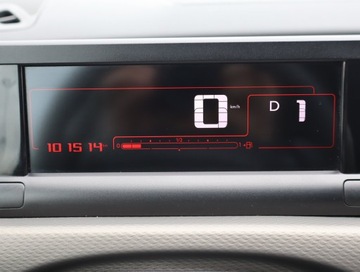 Citroen C4 Cactus Crossover 1.2 PureTech 82KM 2017 Citroen C4 Cactus 1.2 PureTech, Automat, Skóra, zdjęcie 10