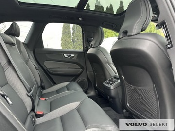 Volvo XC60 II 2025 Volvo XC 60 XC60 B5 B AWD Ultra Dark aut, Pakiet C, zdjęcie 12