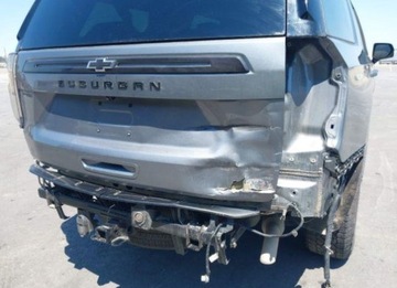 Chevrolet Suburban GMT900 2022 Chevrolet Suburban 2022, 5.3L, 4x4, Z71, od ubezpieczalni 5.3 Benzyna 355KM, zdjęcie 5