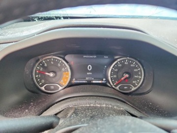 Jeep Renegade 2023 Jeep Renegade Altitude 2023 1.3 Benzyna 177KM, zdjęcie 9