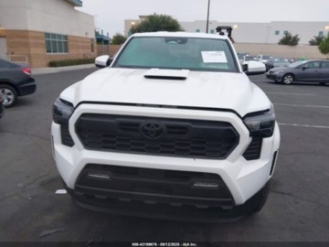 Toyota Tacoma II 2024 Toyota Tacoma Tacoma trd sport 4wd 2.4 Benzyna 278KM, zdjęcie 5