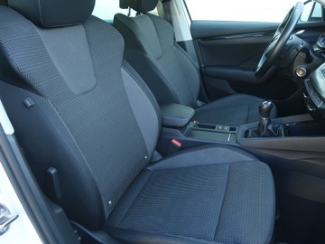 Skoda Octavia III Kombi Facelifting 1.5 TSI ACT 150KM 2020 Skoda Octavia 1.5 TSI, Salon Polska, zdjęcie 8