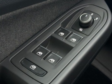 Volkswagen Golf VIII Variant 1.5 TSI 130KM 2023 Volkswagen Golf 1.5 TSI 130KM EVO Life, Serwis ASO, Gwarancja, MALY PRZEBI, zdjęcie 23