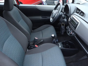 Toyota Yaris III Hatchback 5d 1.0 VVT-i 69KM 2012 Toyota Yaris 1.0 VVT-i, Salon Polska, Klima, zdjęcie 8