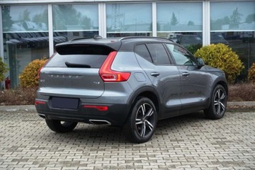 Volvo XC40 Crossover 2.0 T4 190KM 2019 Volvo XC 40 T4 R-Design, czujniki, tempomat, klima 2stref, CarPlayAA, FV23, zdjęcie 15
