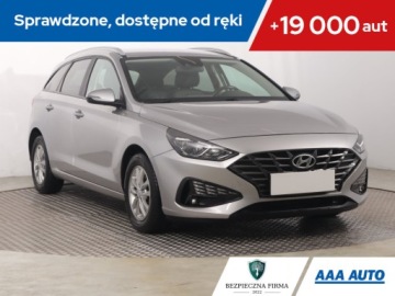 Hyundai i30 III Wagon Facelifting 1.0 T-GDI 120KM 2022 Hyundai i30 1.0 T-GDI, Salon Polska