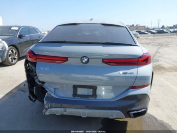 BMW X6 G06 2024 BMW X6 XDrive40I 2024 3.0 Benzyna 375KM, zdjęcie 3