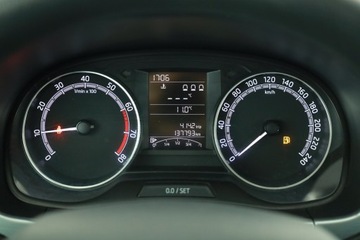 Skoda Fabia III Kombi Facelifting 1.0 TSI 95KM 2019 Skoda Fabia 1.0 TSI, Salon Polska, Serwis ASO, zdjęcie 7