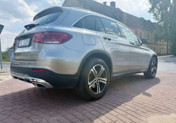 Mercedes GLC C253 SUV Facelifting 2.0 200d 163KM 2020 Mercedes-Benz GLC 2.0Cdi SALON PL 4-matic 40.000 km 2.0 Diesel 163KM, zdjęcie 16