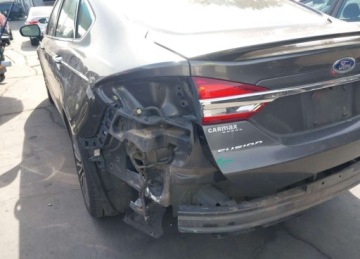 Ford Fusion 2017 Ford Fusion Hybrid Platinum, od ubezpieczalni 2.0 Hybryda 141KM, zdjęcie 5