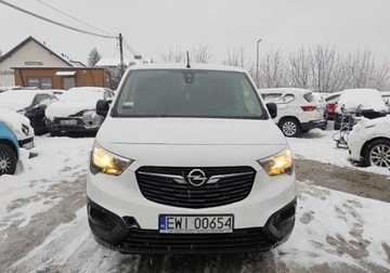 Opel Combo E Kombivan 1.5 Diesel 102KM 2019 Opel Combo 2019r, 1.5 Diesel. Delikatnie przetarty prawy bok. Jezdzi. 1.5, zdjęcie 9