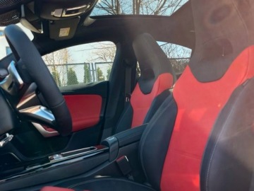 Mercedes CLA C118/X118 Coupe Facelifting 2.0 220d 190KM 2025 MERCEDES-BENZ CLA 220 d AMG Line Sedan 2.0 (190KM) 2025, zdjęcie 4