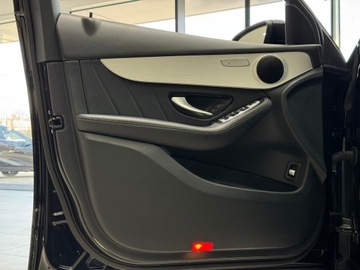 Mercedes GLC C253 SUV 2.0 250 211KM 2019 Mercedes-Benz GLC 250 Coupe AMG Line 4-Matic / 1 w, zdjęcie 10