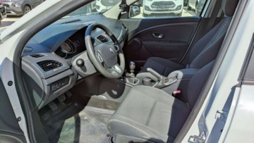 Renault Megane III Grandtour 1.6 16v 110KM 2011 Renault Megane 3 III 1.6i 110kM Klima Panorama Czujniki Temp. Grzane Fotel, zdjęcie 5