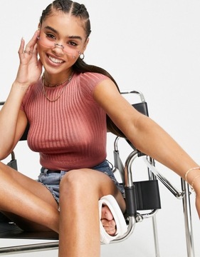 MISSGUIDED DOPASOWANY TOP PRĄŻKI (38)