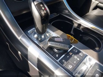 Land Rover Range Rover Sport II SUV 5.0 V8 510KM 2017 Land Rover Range Rover Sport V8, 4x4, od ubezpieczalni 5.0 Benzyna 510KM, zdjęcie 11