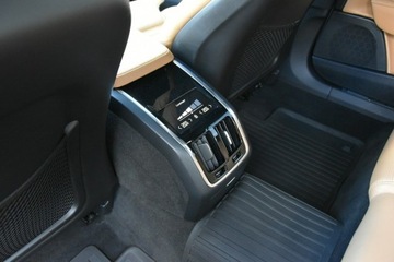 Volvo S90 II Sedan 2.0 T6 310KM 2018 Volvo S90 AWD 2.0 T6 310KM Inscription LONG 2018r., zdjęcie 14