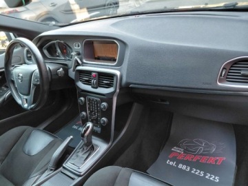 Volvo V40 II 2018 Volvo V40 R Design Automat Navi Kamera Led 1.5 Benzyna 122KM, zdjęcie 13