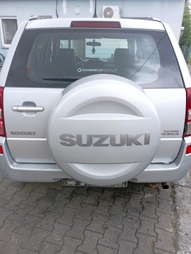 SUZUKI GRAND VITARA II 5D VÍKO KUFRU Z SKLO (OKNO) HOLÁ