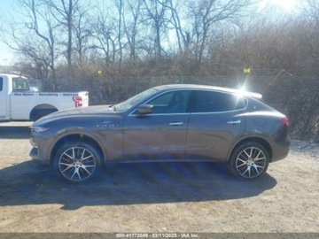Maserati Levante 2022 Maserati Levante GT 2022 3.0l 3.0 Benzyna 345KM, zdjęcie 2