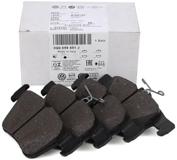 KLOCKI HAMULCOWE TYŁ VW 3Q0698451L ORYGINAŁ