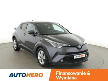 Toyota C-HR I Crossover 1.8 Hybrid 122KM 2018 Toyota C-HR klima auto grzane fotele kamera i, zdjęcie 9