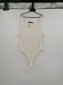 BOOHOO BODY DAMSKIE KREMOWE BASIC