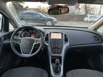 Opel Astra J Sedan 1.6 CDTI ecoFLEX 110KM 2015 Opel Astra Nawigacja/ Zamiana/ Kredyt, zdjęcie 14