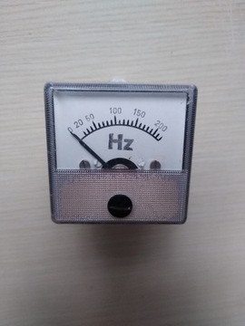 WSKAŹNIK wychyłowy HERCOMIERZ 0-200 Hz 40 x 40 mm
