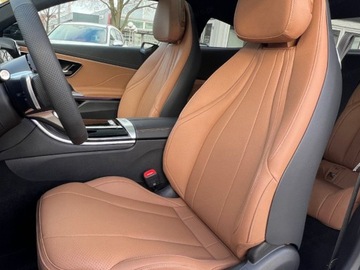 Mercedes CLE Coupe 2.0 200 204KM 2025 MERCEDES-BENZ CLE 200 4-Matic AMG Line 2.0 (204KM) 2025, zdjęcie 4