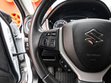 Suzuki Vitara III SUV Facelifting 1.4 BoosterJet 140KM 2019 SUZUKI Vitara 1.4 BoosterJet 4WD Suv 140KM 2019, zdjęcie 11