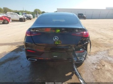 Mercedes GLC C254/X254 2025 Mercedes-Benz GLC 2025 MERCEDES-BENZ GLC 300 4MATIC COUPE 2.0 Benzyna 255KM, zdjęcie 8