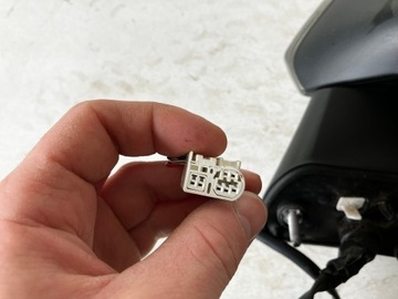 COROLLA E21 ZRCÁTKO KOMPLETNÍ PRAVÉ 6X1 6PIN