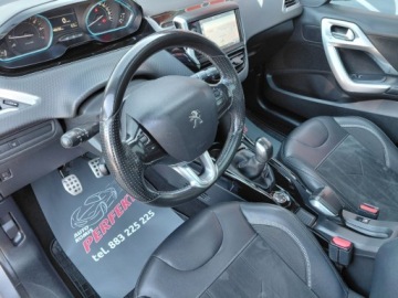 Peugeot 2008 I SUV Facelifting 1.2 PureTech 110KM 2016 Peugeot 2008 Panorama Navi Klimatronik Alu PDC Hak 1.2 Benzyna 110KM, zdjęcie 11
