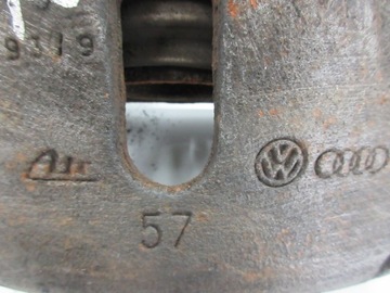 AUDI A4 A6 VW PASSAT B5 2.5 TDI TŘMEN PŘEDNÍ LEVÝ