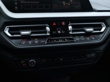 BMW Seria 2 G42-U06 Active Tourer 1.5 218i 136KM 2021 BMW 2 Gran Coupe 218i Gran Coupé, Salon Polska, zdjęcie 17