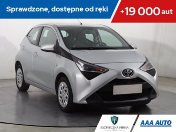 Toyota Aygo II Hatchback 3d Facelifting 1.0 VVT-i 72KM 2019 Toyota Aygo 1.0 VVT-i, Salon Polska