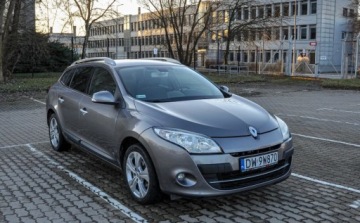 Renault Megane III Coupe-Cabriolet 2.0 16v 140KM 2010 Renault Megane 2,0 (140KM) LPG Automat 2.0 BenzynaLPG 140KM, zdjęcie 5