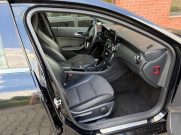 Mercedes Klasa A W176 Hatchback 5d 1.5 180 CDI BlueEFFICIENCY 109KM 2012 Mercedes-Benz Klasa A 1.5 diesel 109 KM 6 biegow zarej w PL zadbany mo, zdjęcie 17