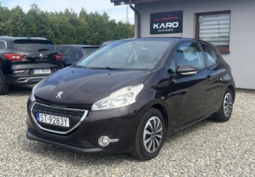 Peugeot 208 I Hatchback 3d 1.2 VTI 82KM 2013 Peugeot 208 Samochod z gwarancja 1.2 Benzyna 82KM, zdjęcie 1